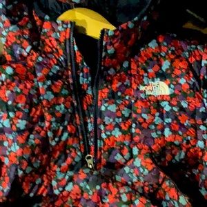 Like new with out tags Hooded long jacket